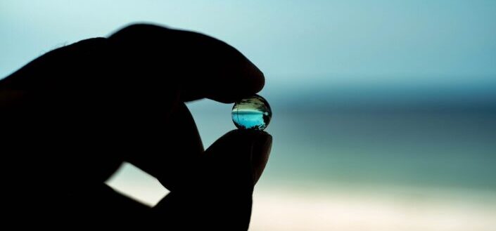 Glass ball toy 
