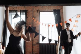 16 Fun Halloween Games You Absolutely Need This Spooky Season