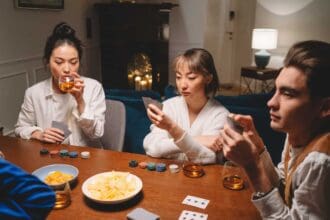 King's Cup Rules - How To Play This Easy & Thrilling Card Game