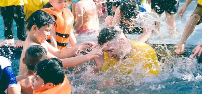 People in the swimming pool